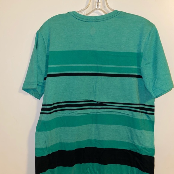 2 men’s t-shirts Hollister S Volcom M - Picture 3 of 15